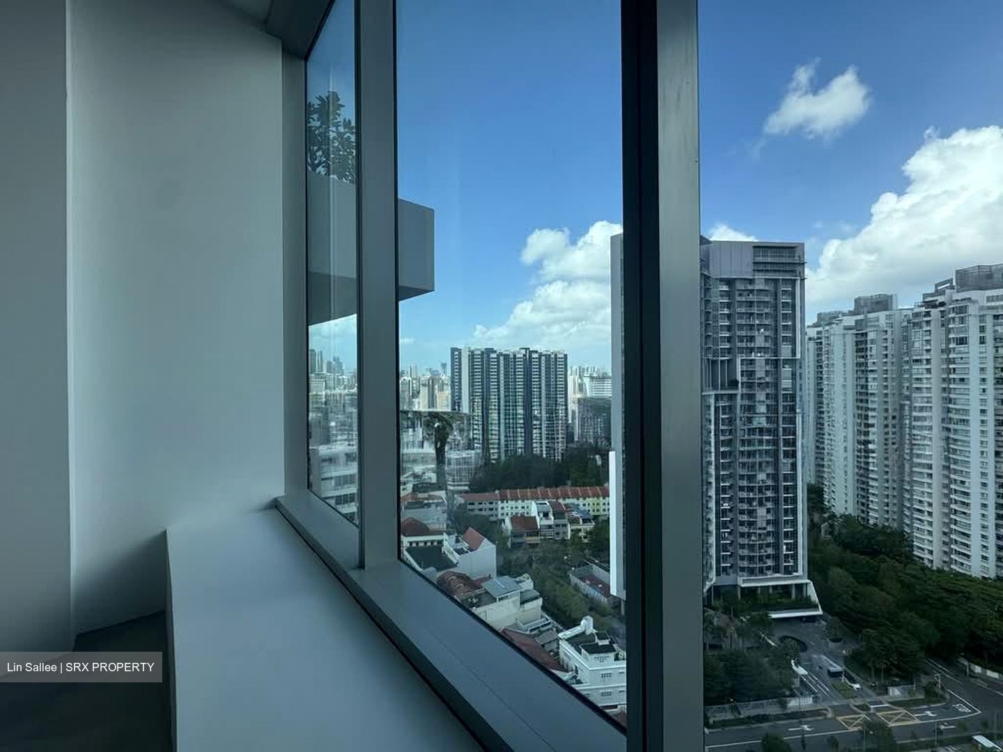 Arc 380 (D8), Office #589161551